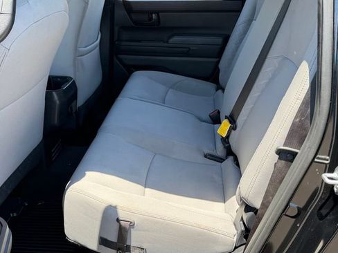 Used 2024 Toyota Tacoma SR5 AWD/4WD image 21