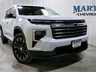 New 2026 Chevrolet Traverse LT w/ Sun and Wheel Package