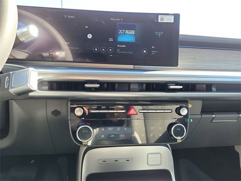 New 2026 Hyundai Ioniq 9 SEL image 12