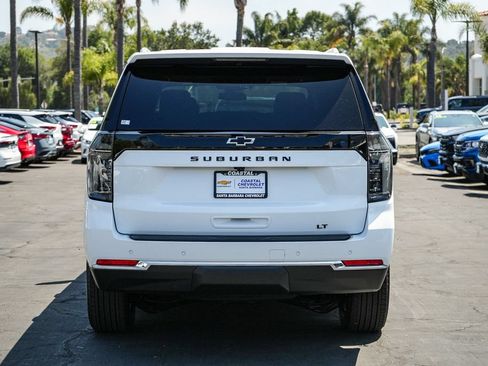New 2026 Chevrolet Suburban LT w/ Comfort Package AWD/4WD image 5