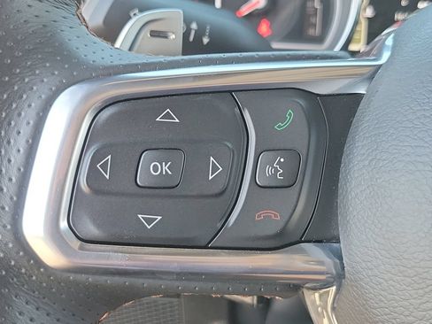Used 2022 Jeep Wrangler Unlimited Rubicon w/ Dual Top Group AWD/4WD image 5