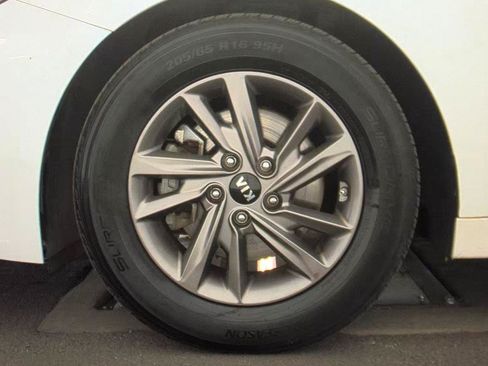 Used 2020 Kia Optima LX FWD image 6
