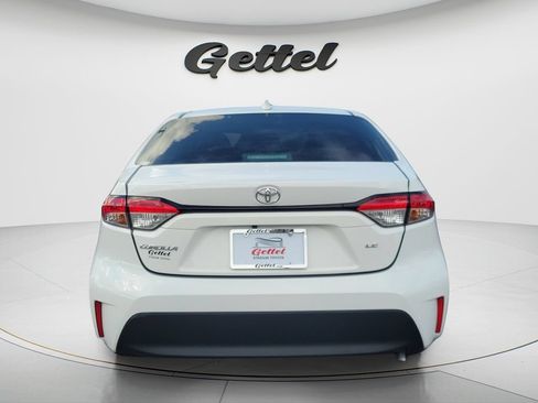 Used 2025 Toyota Corolla LE FWD image 6