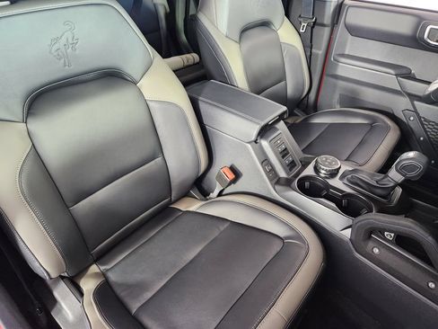 New 2026 Ford Bronco Outer Banks w/ Sasquatch Package AWD/4WD image 11