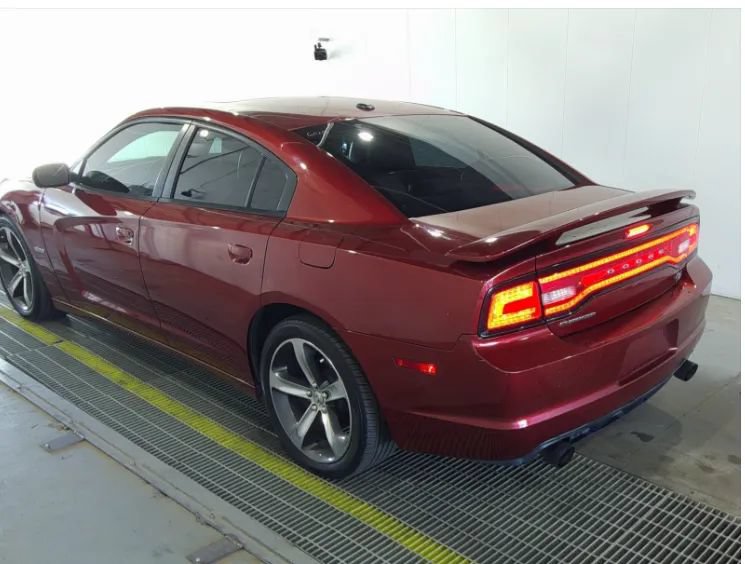 Used 2014 Dodge Charger R/T RWD image 3
