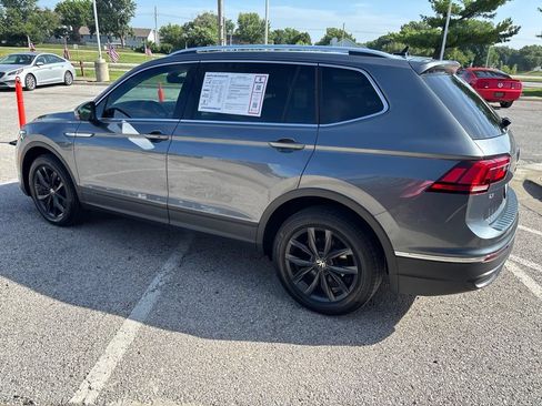 Used 2024 Volkswagen Tiguan SE AWD/4WD image 20
