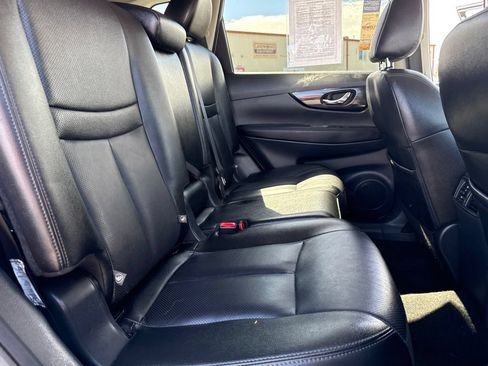 Used 2019 Nissan Rogue SL AWD/4WD image 22