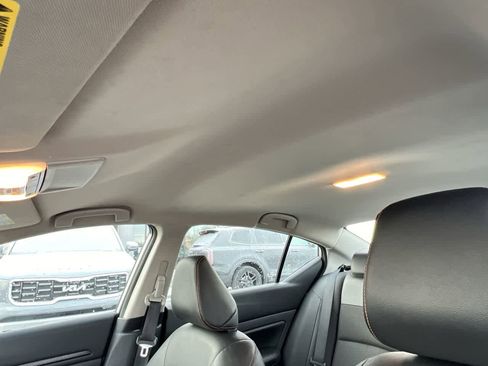 Used 2022 Nissan Altima 2.5 SR image 22