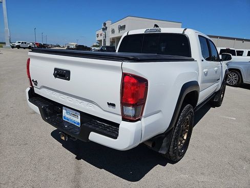 Used 2023 Toyota Tacoma 4x4 Double Cab w/ Trail Edition image 7