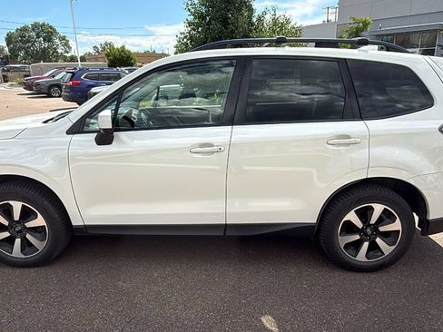 Used 2018 Subaru Forester 2.5i Premium AWD/4WD image 8