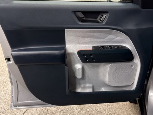 Used 2024 Ford Maverick XLT image 4