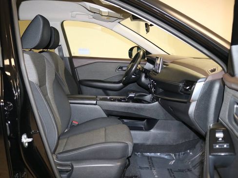 Used 2021 Nissan Rogue S FWD image 18