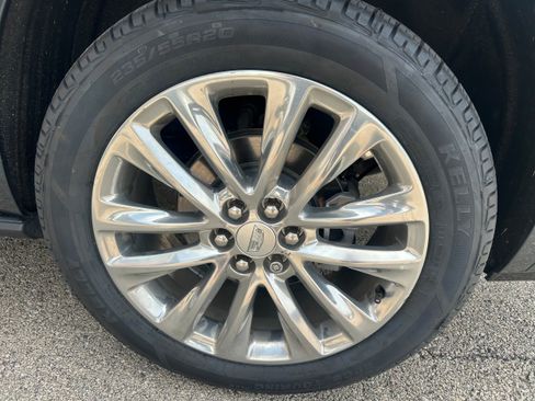 Used 2021 Cadillac XT6 Premium Luxury w/ Platinum Package AWD/4WD image 22