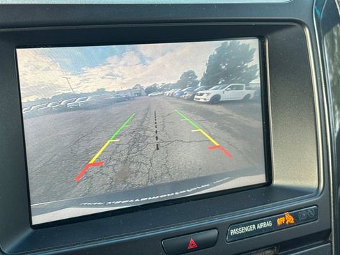 Used 2016 Ford Explorer XLT w/ Equipment Group 202A image 20