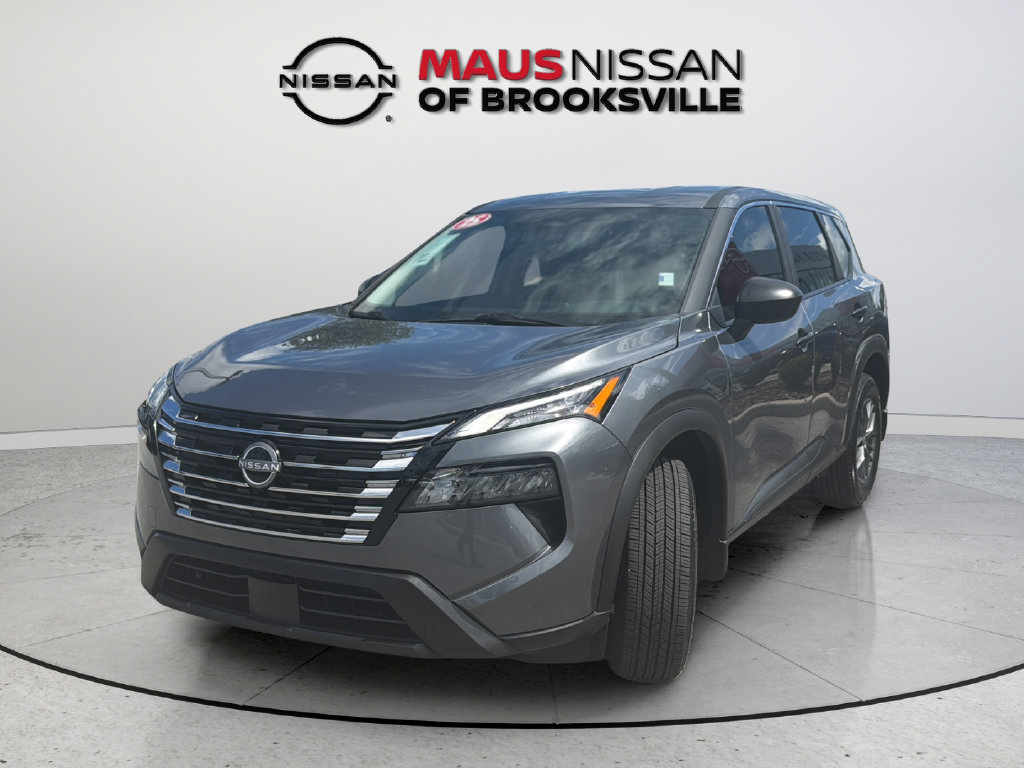 Certified 2025 Nissan Rogue S FWD image 4