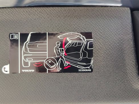 New 2026 Volvo XC90 B6 Plus w/ Protection Package Premier image 42