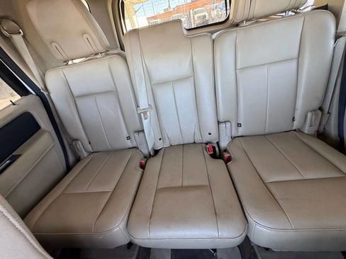 Used 2016 Ford Expedition XL image 19