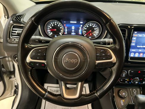 Used 2020 Jeep Compass Limited AWD/4WD image 15