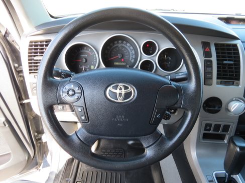Used 2010 Toyota Tundra 2WD Double Cab image 12