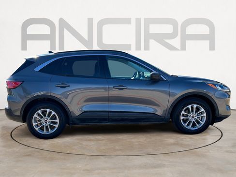 Used 2022 Ford Escape SE w/ Convenience Package image 11
