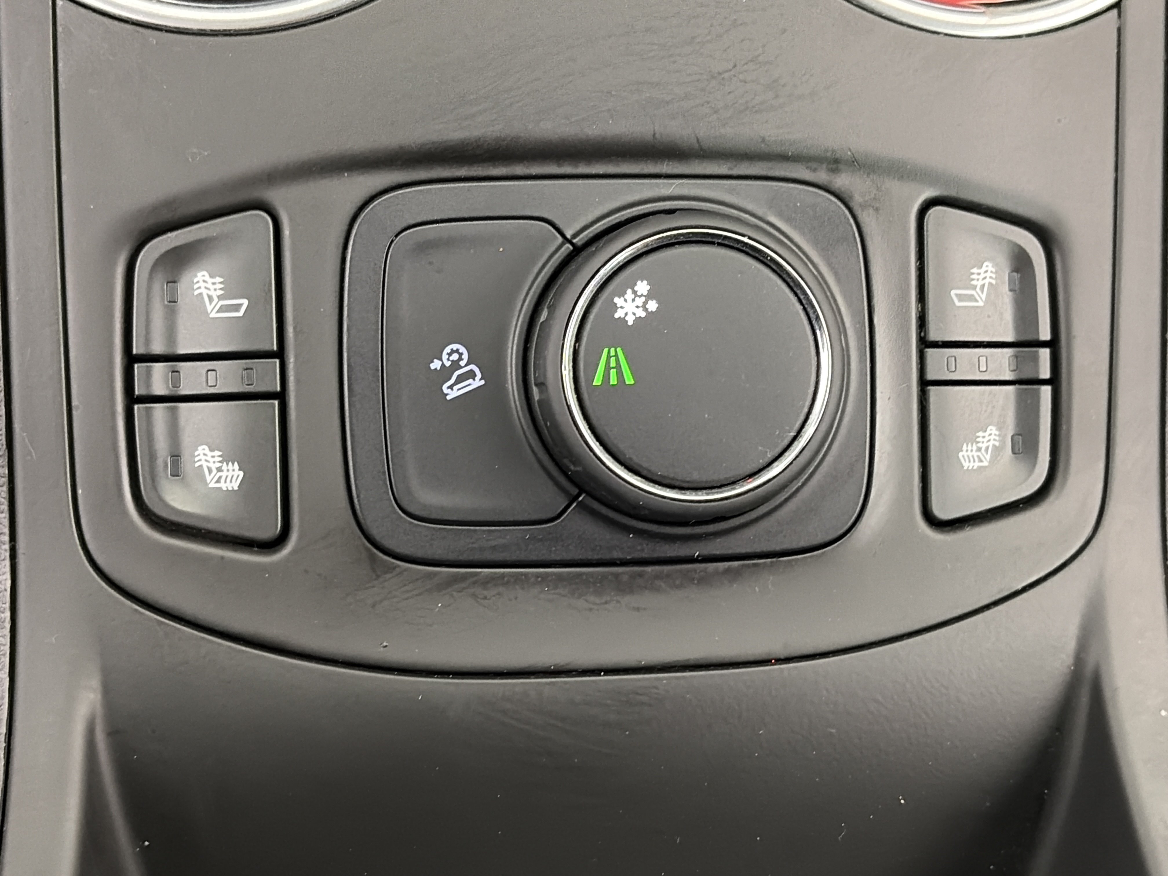 Used 2018 GMC Terrain SLE w/ Driver Convenience Package FWD image 26