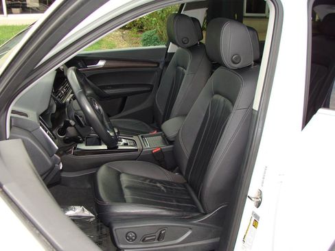 Used 2021 Audi Q5 e Premium Plus w/ Premium Plus Package AWD/4WD image 7
