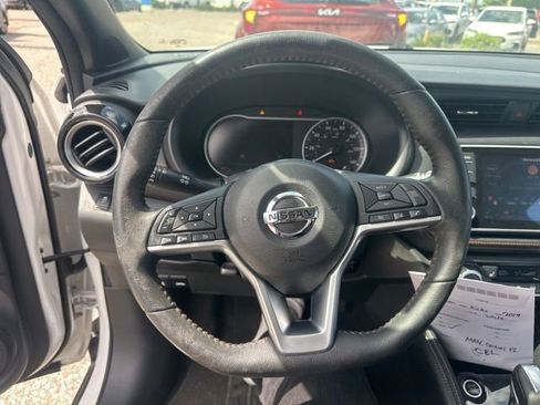 Used 2019 Nissan Kicks SR w/ SR Premium Package image 24
