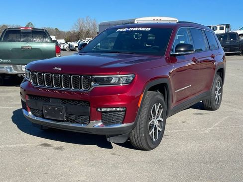 Used 2024 Jeep Grand Cherokee L Limited w/ Luxury Tech Group II AWD/4WD image 3