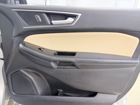 Used 2017 Ford Edge SEL w/ Equipment Group 201A AWD/4WD image 33