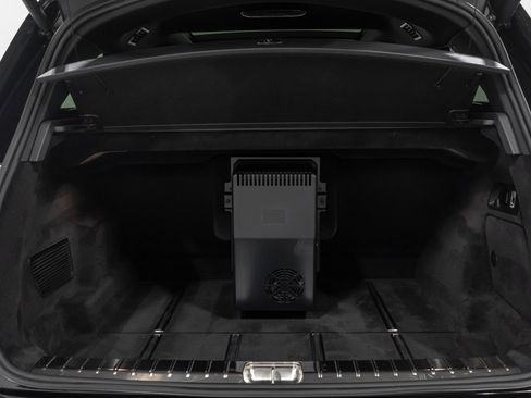 Used 2025 Mercedes-Benz Maybach GLS 600 4MATIC image 93