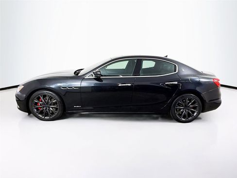 Used 2019 Maserati Ghibli S GranSport image 10