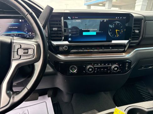 Used 2023 Chevrolet Silverado 1500 LT image 21