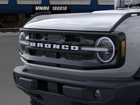 New 2026 Ford Bronco Outer Banks AWD/4WD image 19