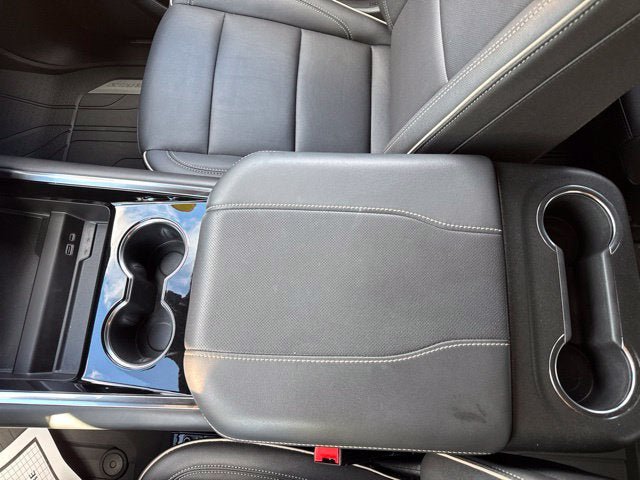 Used 2025 Chevrolet Tahoe Premier AWD/4WD image 15