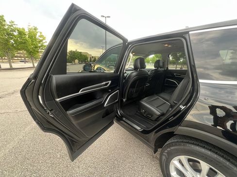 Used 2020 Kia Telluride LX FWD image 15