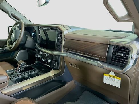New 2025 Ford F150 King Ranch w/ FX4 Off-Road Package image 31