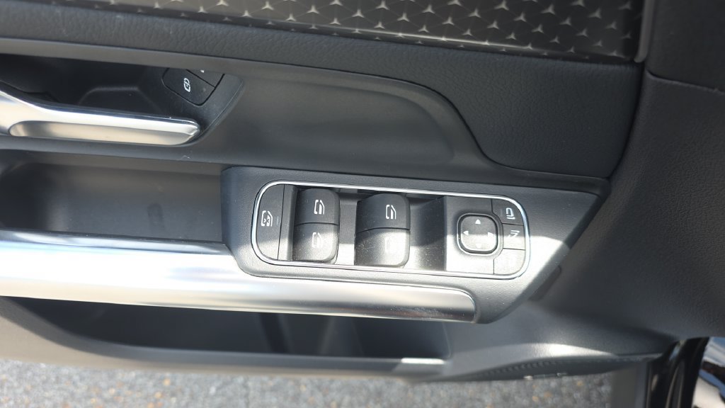 Certified 2025 Mercedes-Benz GLA 250 image 12