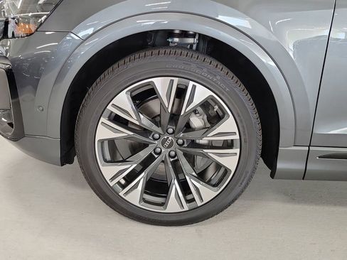Used 2025 Audi Q8 Premium Plus AWD/4WD image 10