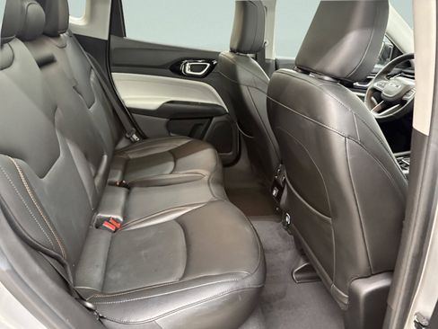 Used 2022 Jeep Compass Limited w/ Sun and Sound Group image 25