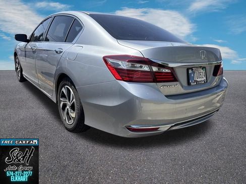 Used 2017 Honda Accord LX image 8