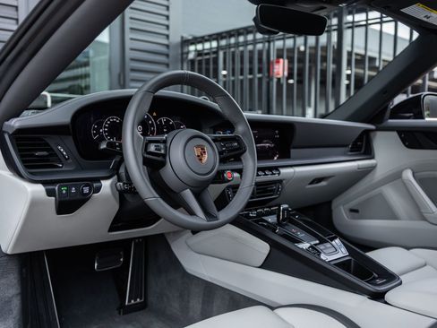 Certified 2026 Porsche 911 Carrera GTS RWD image 4