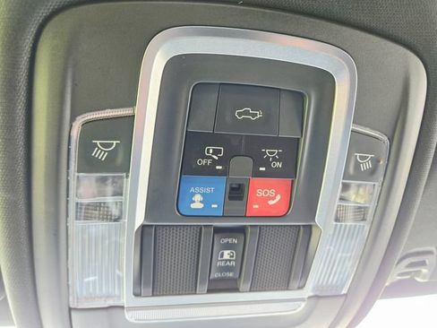 Used 2019 RAM 1500 Limited AWD/4WD image 34