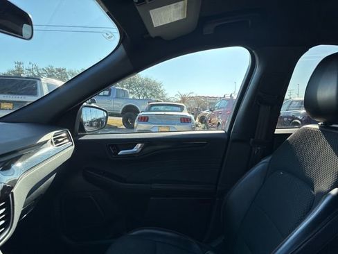 Used 2024 Ford Escape ST-Line image 24