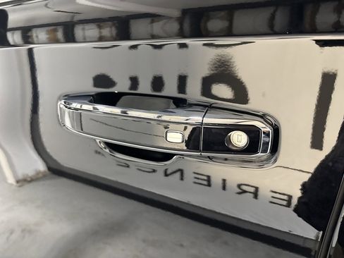 New 2026 GMC Yukon XL Elevation w/ LPO, Floor Liner Package image 10