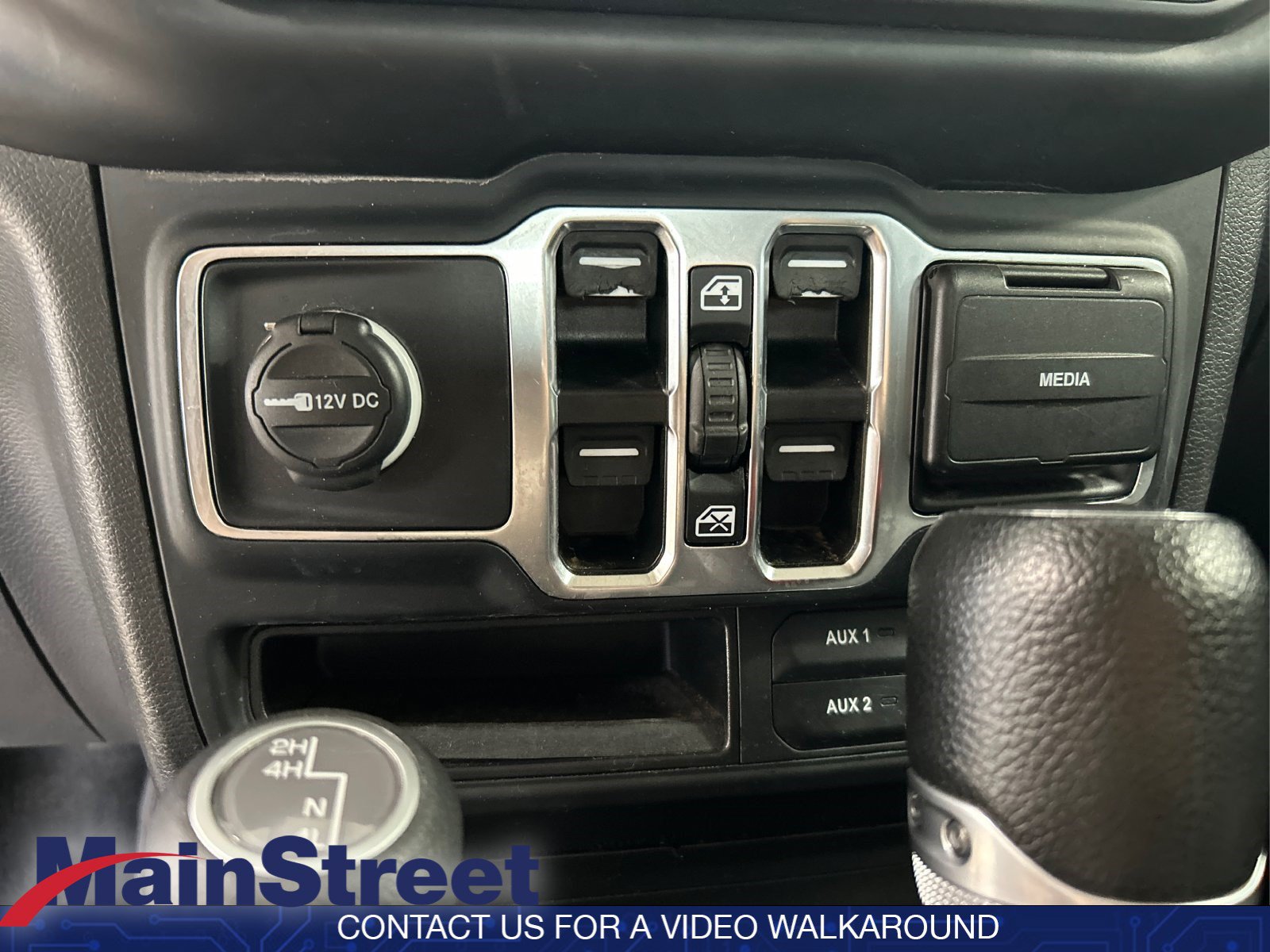 Used 2023 Jeep Wrangler Unlimited Sport AWD/4WD image 31
