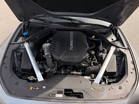 Used 2022 Genesis G70 3.3T RWD image 37
