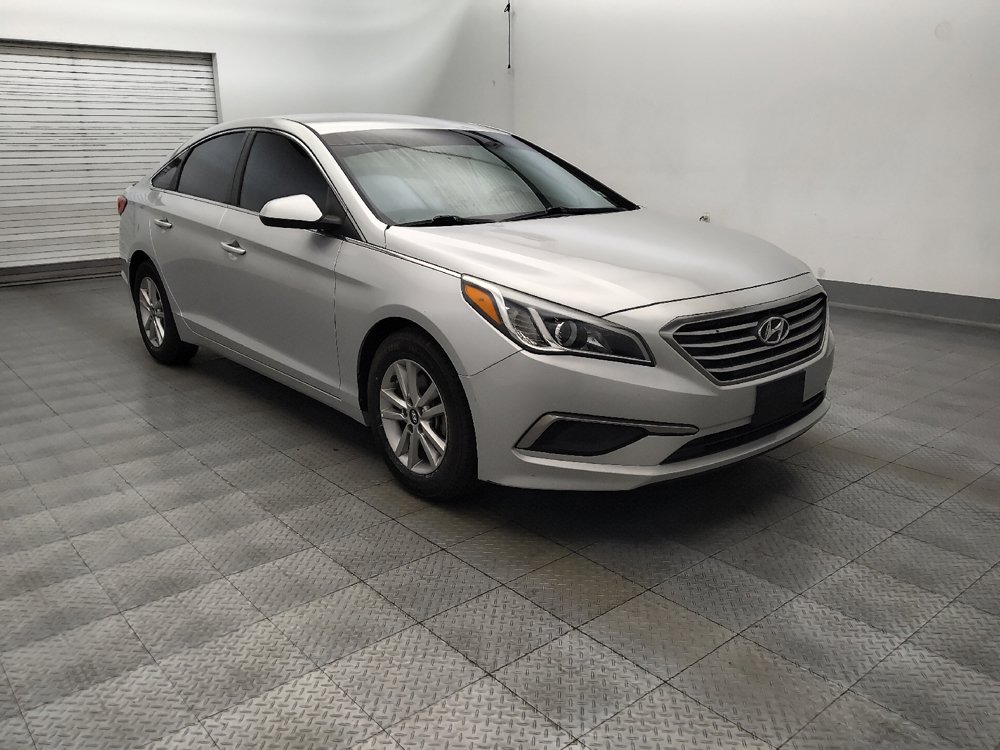 Used 2017 Hyundai Sonata SE w/ Cargo Package FWD image 13