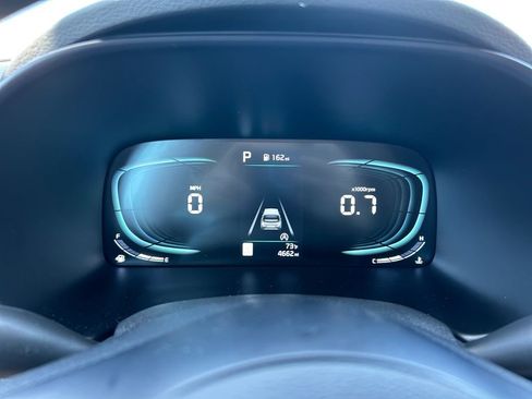 Used 2025 Kia Soul LX FWD image 14