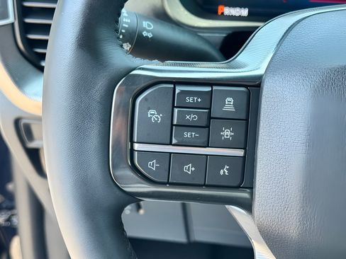 Used 2025 Ford F150 Platinum w/ Equipment Group 702A High AWD/4WD image 16