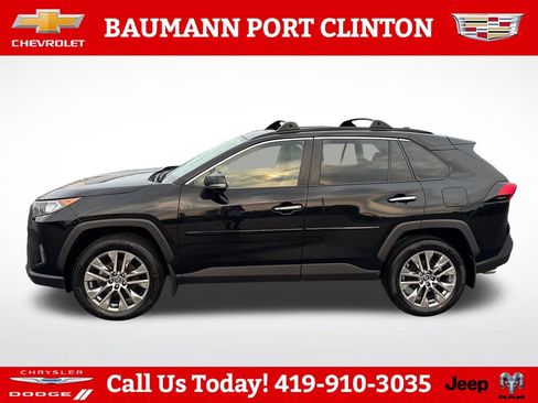 Used 2019 Toyota RAV4 Limited AWD/4WD image 2